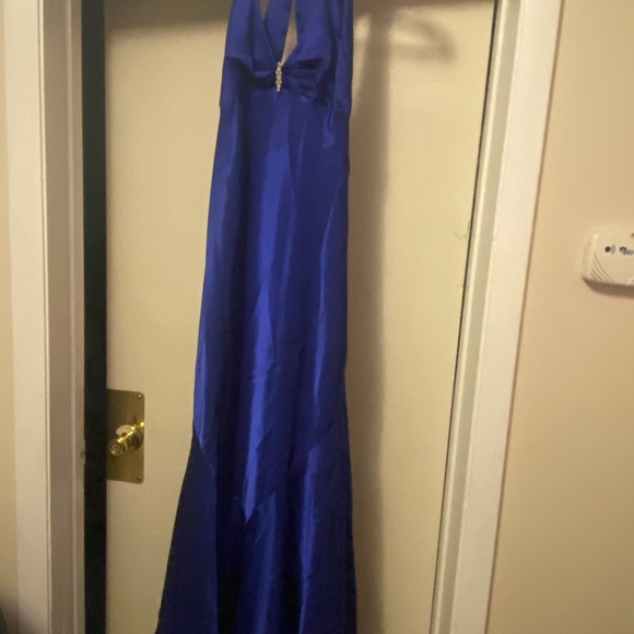 Outing Dress - Picture 4 of 5